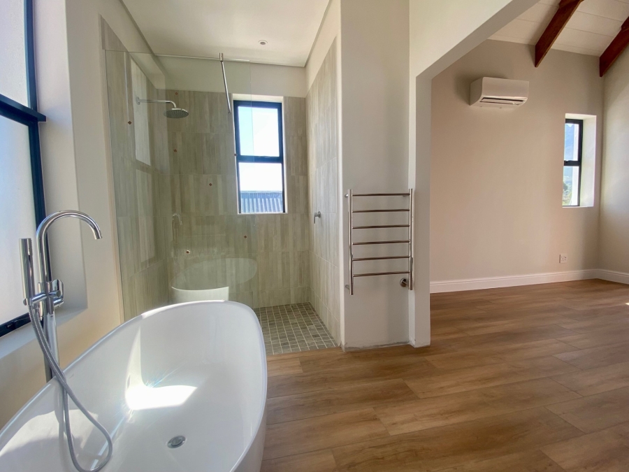 3 Bedroom Property for Sale in La Roche Western Cape
